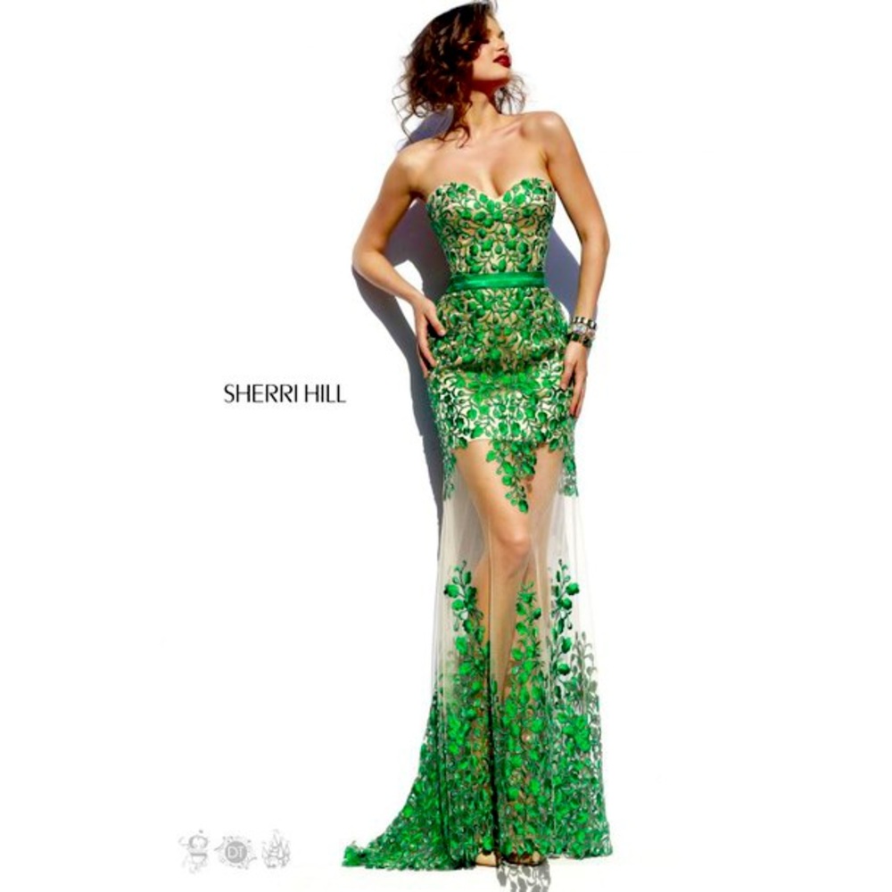 Evening Gown/ Prom/ Homecoming/ Formal/ Pageant
